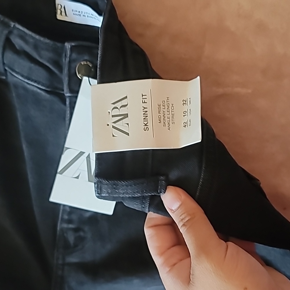Jeans - Picture 4 of 4